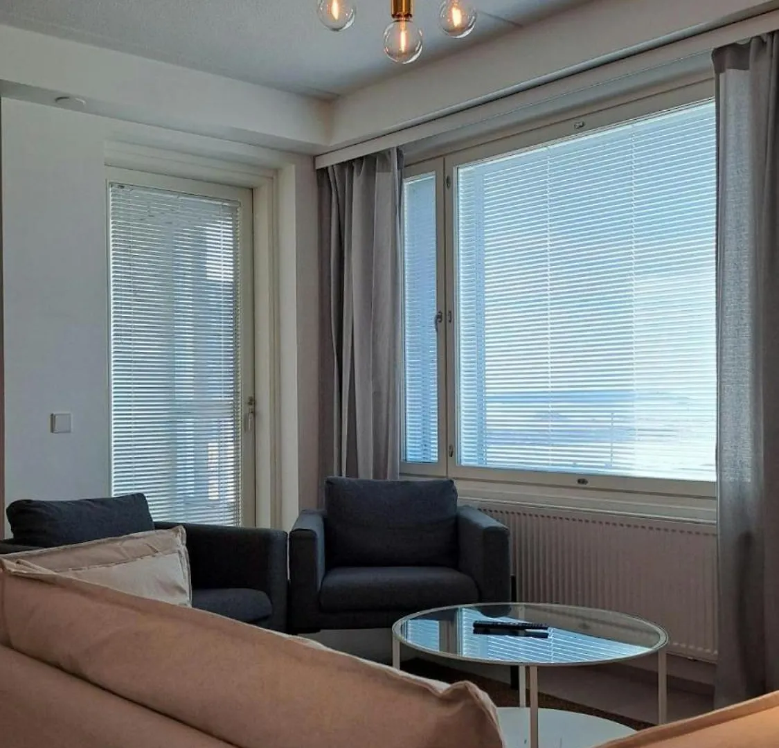 Spacious Apartment For 6 In Jatkasaari Helsinki